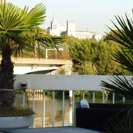Cit'ha'tel Oasis D'avignon 2*