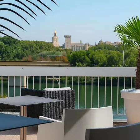 Cit'ha'tel Oasis D'avignon Вильнёв-ле-Авиньон