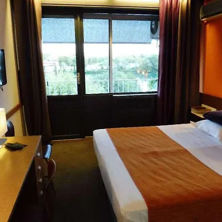 酒店 Citotel O Cub 阿维尼翁新城