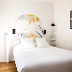 Szálloda Cit'ha'tel Oasis D'avignon
