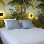Szálloda Cit'ha'tel Oasis D'avignon 2*