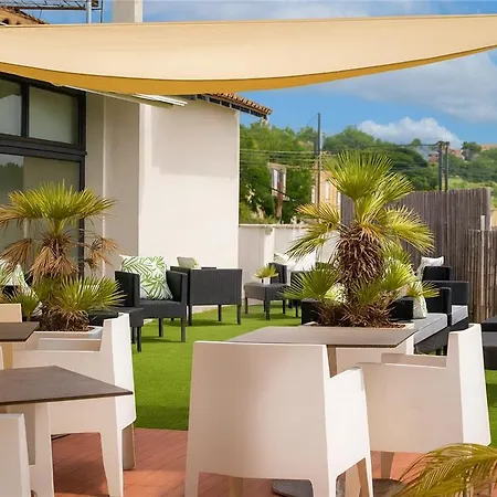 فندق Cit'hotel L'oasis D'avignon 2*