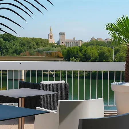 Citotel O Cub Hotell Villeneuve-lès-Avignon