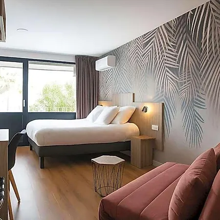 Cit'hotel L'oasis D'avignon فينوف ليز أفيجْنْ