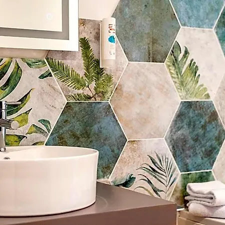 Cit'hotel L'oasis D'avignon فندق