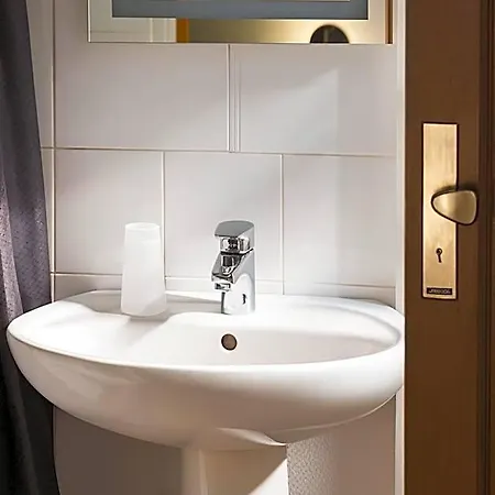 Cit'hotel L'oasis D'avignon فينوف ليز أفيجْنْ