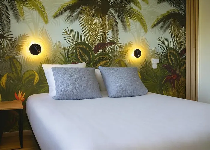 Hotel Cit'ha'tel Oasis D'avignon 2*