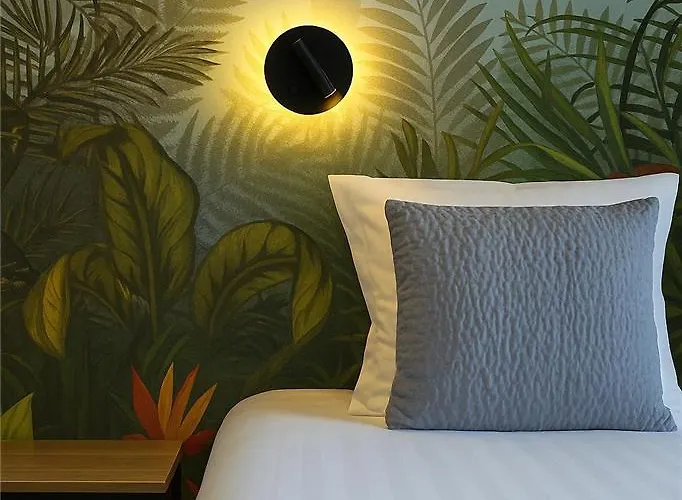 Hotel Cit'ha'tel Oasis D'avignon 2*