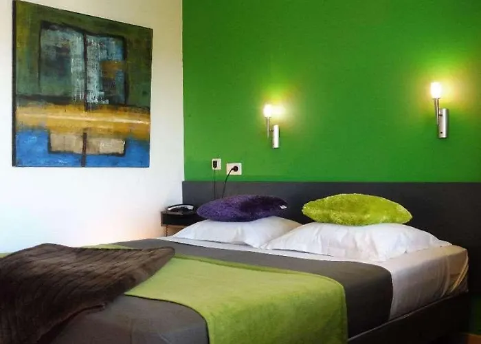 Hotel Cit'ha'tel Oasis D'avignon