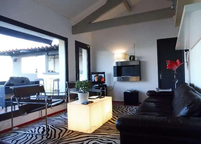 Cit'ha'tel Oasis D'avignon Hotel